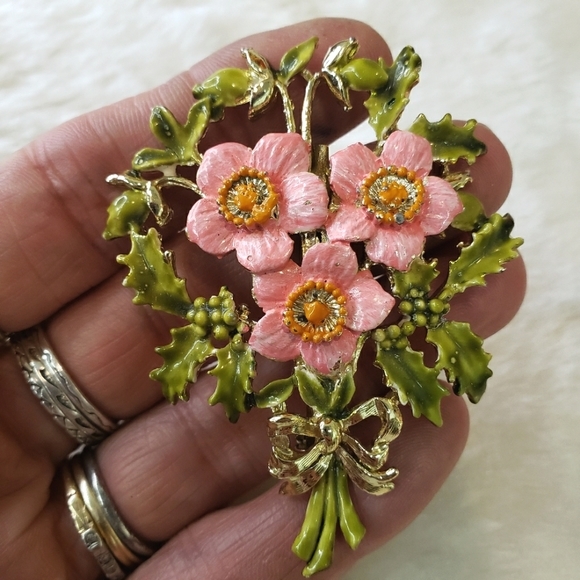 VINTAGE Enameled Pink & Green Bouquet Flower Brooch 1960s - Picture 2 of 5